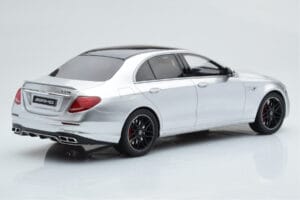 Mercedes AMG E63 S W213 Sølv GT Spirit 1:18 GT230 Resin — billede 2 af 6