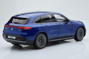 Mercedes EQC 400 Brilliant Blå NZG 1:18 B66963757 Metal — billede 3 af 8