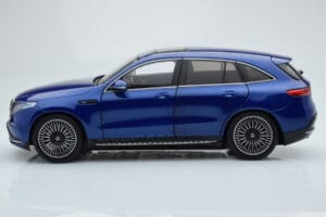 Mercedes EQC 400 Brilliant Blå NZG 1:18 B66963757 Metal — billede 4 af 8