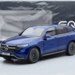 Mercedes EQC 400 Brilliant Blå NZG 1:18 - image 8 of 8