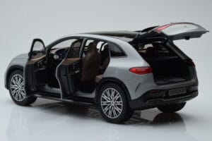 Mercedes EQE SUV X294 AMG Line Alpine Grå NZG 1:18 B66960837 Metal — billede 5 af 8