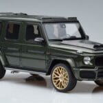 Mercedes G63 Brabus 700 Widestar W463 Grøn GT Spirit 1:18 GT274 Resin - image 4 of 6