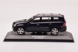 Mercedes GL X164 Tanzanite Blå Minichamps 1:43