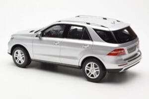 Mercedes M-Class W166 Iridium Sølv Metallic Minichamps 1:18 B66960064 Metal — billede 7 af 8