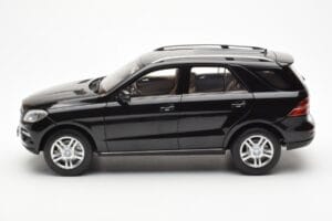 Mercedes M-Class W166 Obsidian Sort Metallic Minichamps 1:18 B66960063 Metal — billede 4 af 8