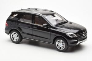 Mercedes M-Class W166 Obsidian Sort Metallic Minichamps 1:18 B66960063 Metal — billede 6 af 8