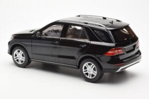 Mercedes M-Class W166 Obsidian Sort Metallic Minichamps 1:18 B66960063 Metal — billede 7 af 8