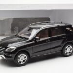 Mercedes M-Class W166 Obsidian Sort Metallic Minichamps 1:18 B66960063 - image 8 of 8