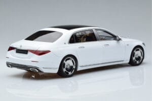 Mercedes Maybach S600 W222 V12 Biturbo Diamond Hvid Almost Real 1:18 820116 Metal — billede 3 af 11