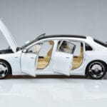 Mercedes Maybach S600 W222 V12 Biturbo Diamond Hvid Almost Real 1:18 - image 5 of 11