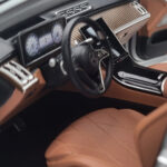 Mercedes Maybach S600 W222 V12 Biturbo Hightech Sølv Almost Real 1:18 - image 10 of 12