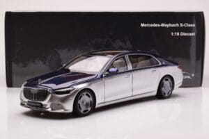Mercedes Maybach S680 W223 Nautical Blå Cirrus Sølv Almost Real 1:18 820125 Metal — billede 8 af 8