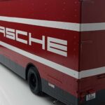 Mercedes O317 Porsche Transporter Rød CMR 1:18 - image 12 of 12