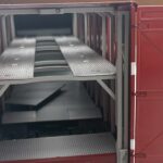 Mercedes O317 Porsche Transporter Rød CMR 1:18 - image 5 of 12