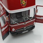 Mercedes O317 Porsche Transporter Rød CMR 1:18 - image 6 of 12