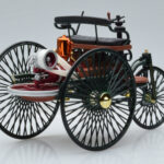 Mercedes Patent Motorwagen Grøn Norev 1:18 - image 2 of 6