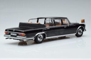 Mercedes 600 Pullman W100 Landaulet Queen Elizabeth II KK-Scale 1:18 KKDC181185 Metal — billede 2 af 6