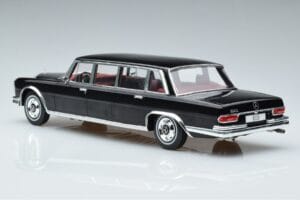 Mercedes 600 LWB Pullman W100 Sort MCG 1:18 MCG18187 Metal — billede 5 af 6
