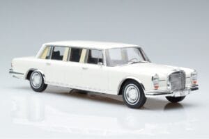 Mercedes S-Class 600 W100 LWB Pullman Hvid MCG 1:18 MCG18188 Metal — billede 4 af 6