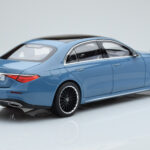 Mercedes S-Class W223 Vintage Blå Norev 1:18 - image 3 of 7