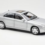 Mercedes S600 W220 Sølv Metallic Norev 1:18 - image 6 of 8