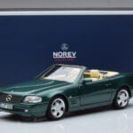 Mercedes SL500 R129 Grøn Metallic Norev 1:18 183753 Metal - image 8 of 8