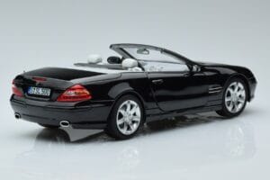 Mercedes SL500 R230 Sort Norev 1:18 183840 Metal — billede 3 af 8