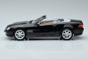 Mercedes SL500 R230 Sort Norev 1:18 183840 Metal — billede 4 af 8