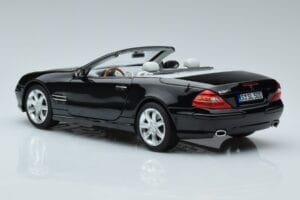 Mercedes SL500 R230 Sort Norev 1:18 183840 Metal — billede 6 af 8
