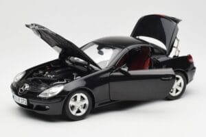 Mercedes SLK R171 Obsidian Sort Metallic Minichamps 1:18 B66962319 Metal — billede 3 af 9