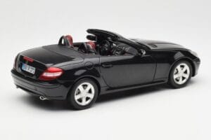 Mercedes SLK R171 Obsidian Sort Metallic Minichamps 1:18 B66962319 Metal — billede 4 af 9
