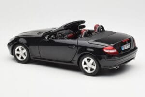 Mercedes SLK R171 Obsidian Sort Metallic Minichamps 1:18 B66962319 Metal — billede 8 af 9