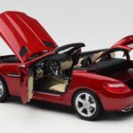 Mercedes SLK R172 Designo Zircon Rød Minichamps 1:18 B66960513 - image 5 of 8