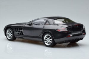Mercedes SLR McLaren Sort CMC 1:18 M-045F Metal — billede 7 af 10