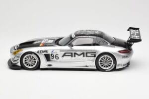 Mercedes SLS AMG GT3 #96 M. Hakkinen AMG Customer Sports 6 Hours of Zhuhai ILMC 2011 Minichamps 1:18 B66960197 Metal — billede 3 af 6