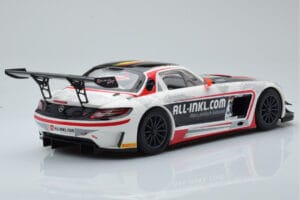 Mercedes SLS AMG GT3 Munnich Motorsport #38 M. Basseng / M. Winkelhock Champions FIA GT1 World Championship 2012 Minichamps 1 — billede 2 af 6