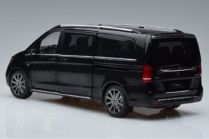 Mercedes V-Class W447 V260L Sort OEM 1:18 QALCN89911150 Metal — billede 6 af 8
