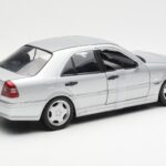 Mercedes C36 AMG W202 Sølv UT Models 1:18 - image 2 of 6