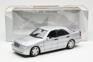 Mercedes C36 AMG W202 Sølv UT Models 1:18 180035000 Metal — billede 6 af 6