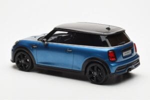 Mini Cooper S F56 Island Blå Otto 1:18 OT982 Resin — billede 5 af 6