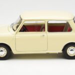 Morris Mini Minor Hvid Kyosho 1:18 08964W - image 4 of 8