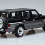 Nissan Patrol GR Y60 Grå Otto 1:18 - image 2 of 6