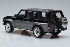 Nissan Patrol GR Y60 Grå Otto 1:18 OT993 Resin — billede 5 af 6