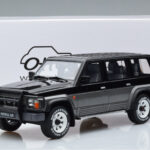 Nissan Patrol GR Y60 Grå Otto 1:18 - image 6 of 6