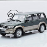 Nissan Patrol GR Y61 Grøn Otto 1:18 - image 5 of 5