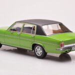 Opel Diplomat B Grøn Metallic MCG 1:18 - image 5 of 6