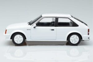 Opel Kadett D GTE Hvid MCG 1:18 MCG18268 Metal — billede 3 af 6