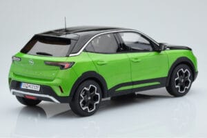 Opel Mokka-e GS Line Matcha Grøn Otto 1:18 OT435 Resin — billede 2 af 5