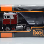 Peterbilt 352 Pacemaker Rød Hvid IXO 1:43 - image 4 of 4