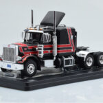 Peterbilt 359 Sort Rød IXO 1:43